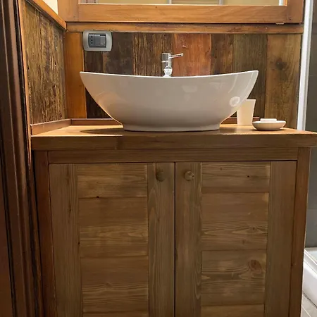 Διαμέρισμα Monte Emilius Ad Uso Turistico Vda Christophe N 0002 *