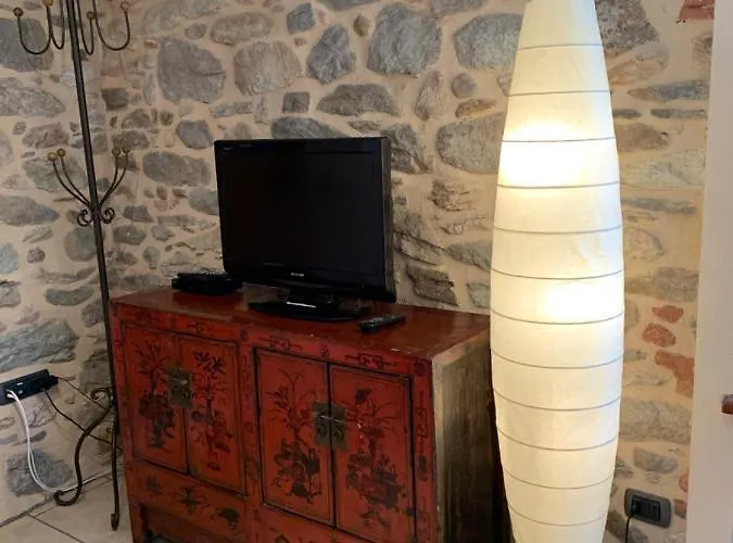 Apartment Monte Emilius Alloggio Ad Uso Turistico Vda Saint Christophe N 0002 *