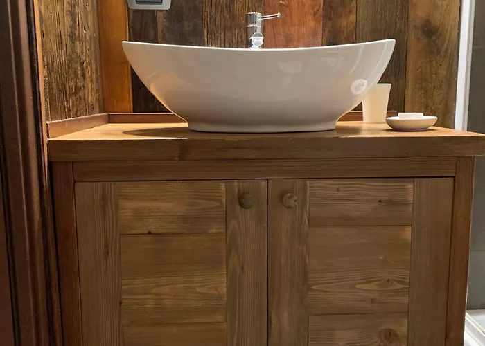 Apartment Monte Emilius Alloggio Ad Uso Turistico Vda Saint Christophe N 0002 *