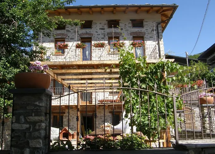 Monte Emilius Alloggio Ad Uso Turistico Vda Saint Christophe N 0002 *